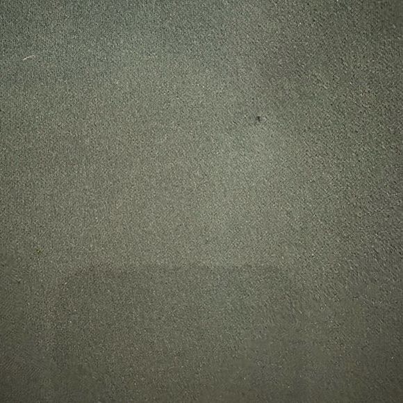 Elegant Green Off-Shoulder Dress - Picture 4 of 16